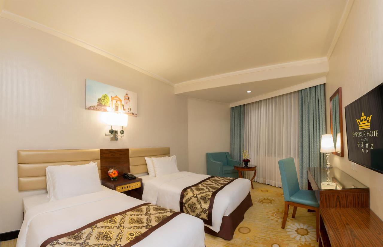 Emperor Hotel Макао Екстериор снимка