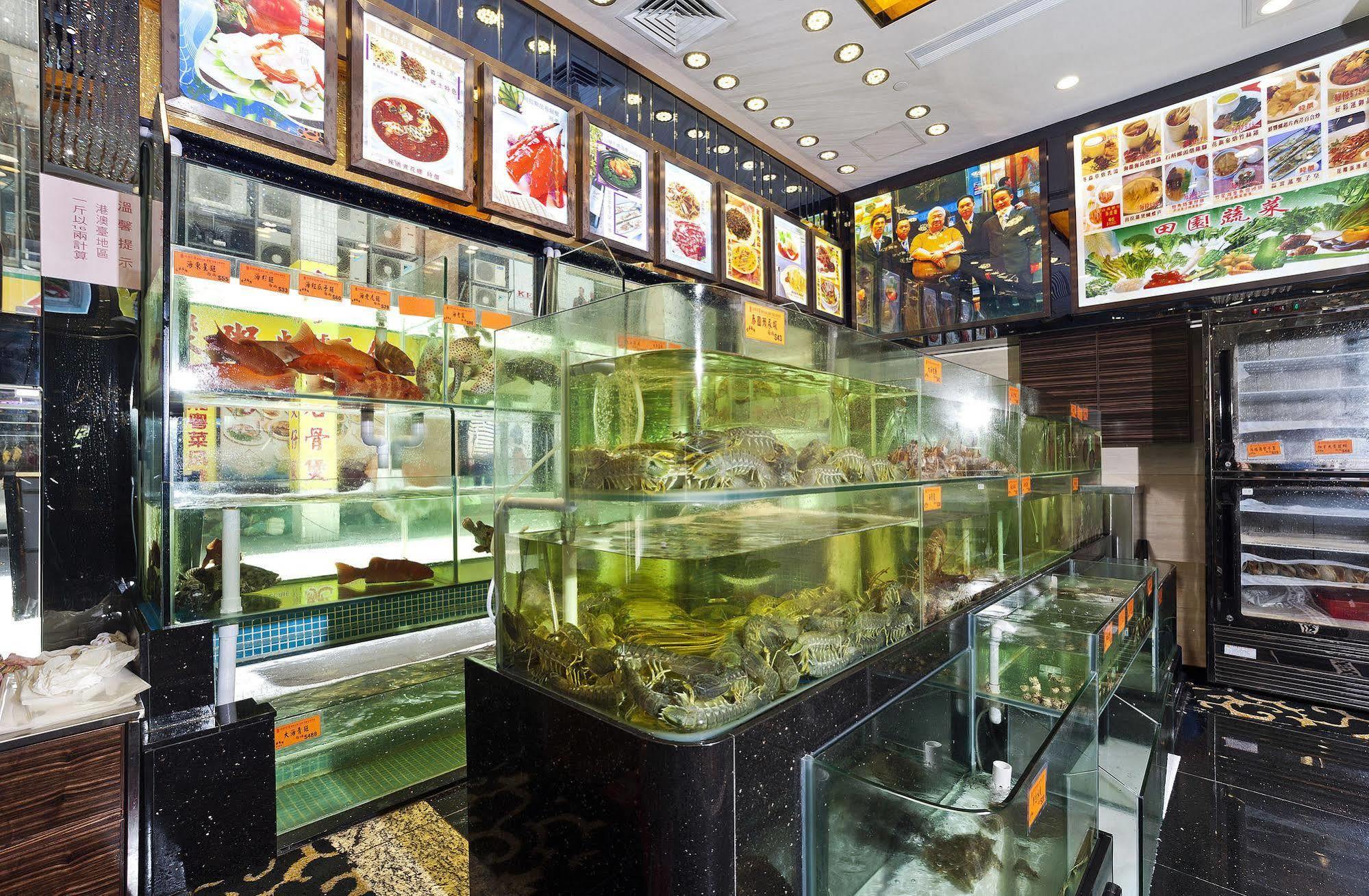 Emperor Hotel Макао Екстериор снимка