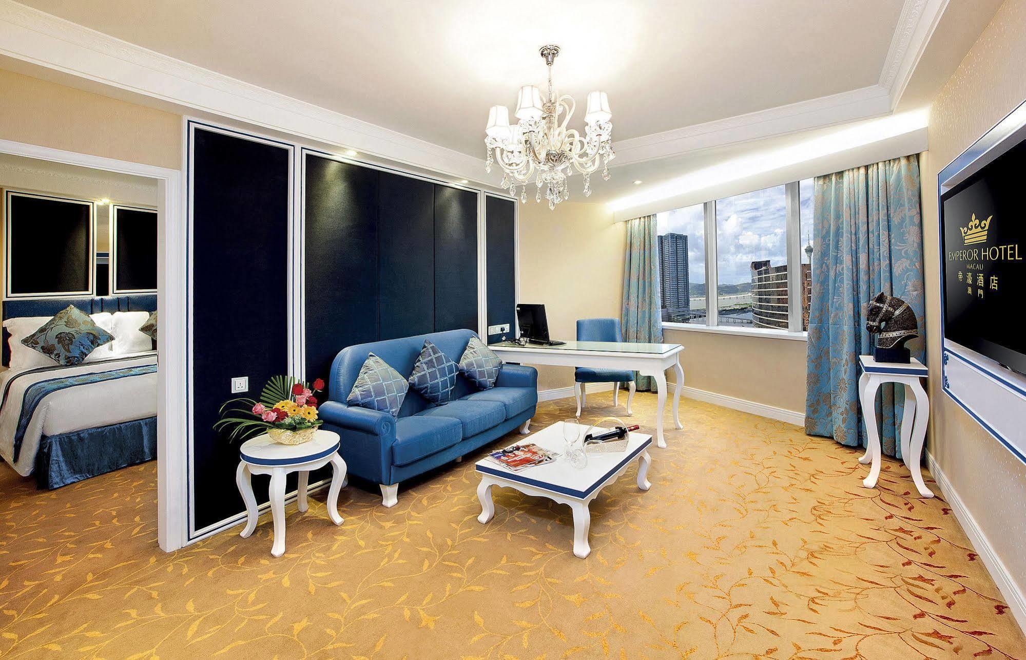 Emperor Hotel Макао Екстериор снимка