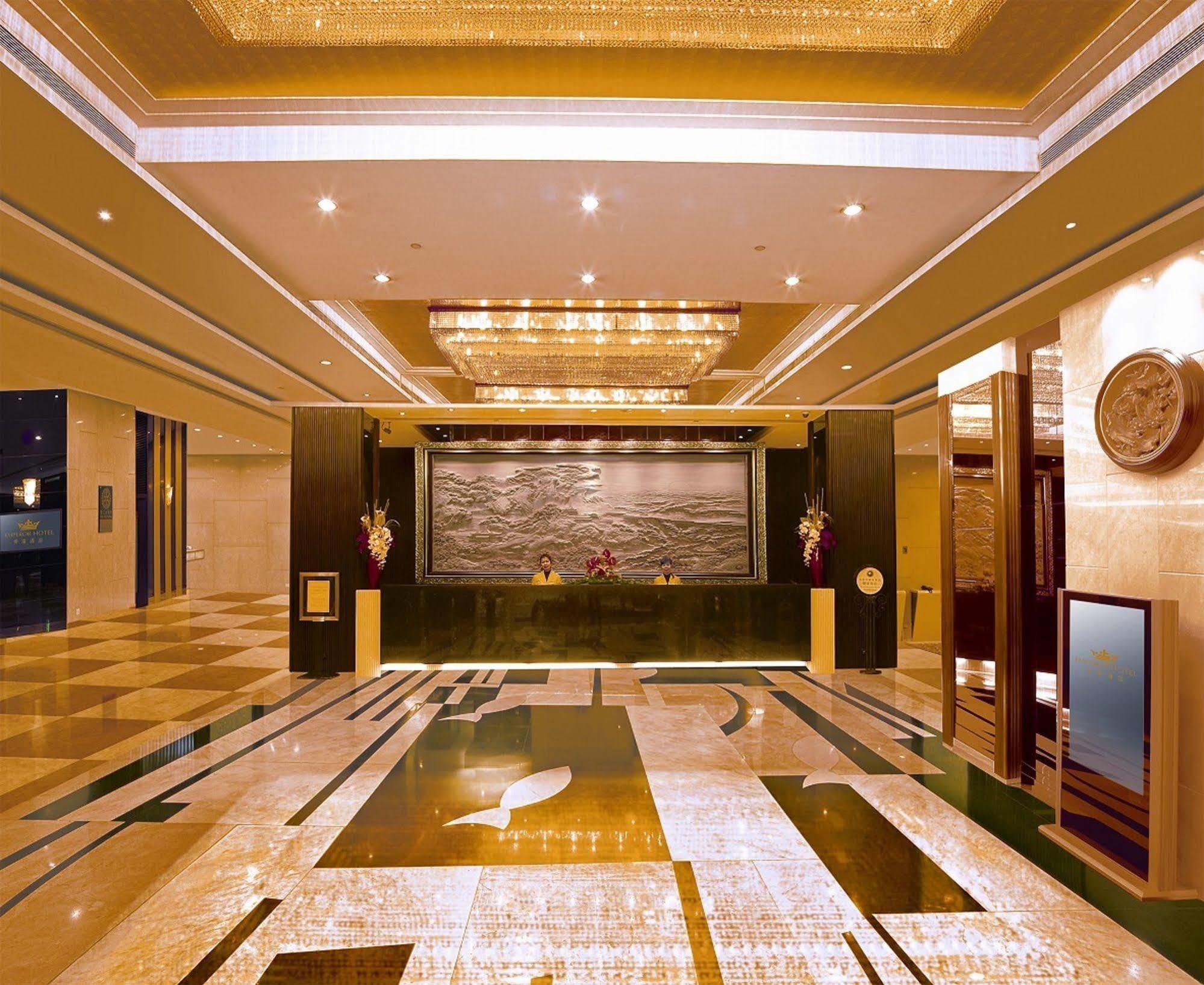 Emperor Hotel Макао Екстериор снимка